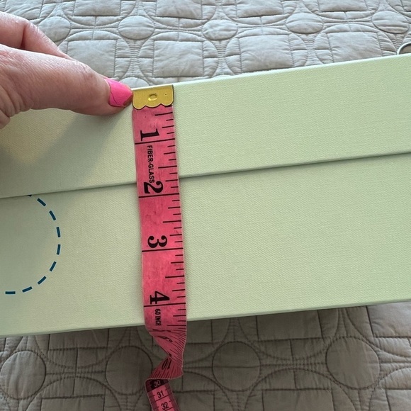 Off-White Shoe Box - Picture 15 of 16